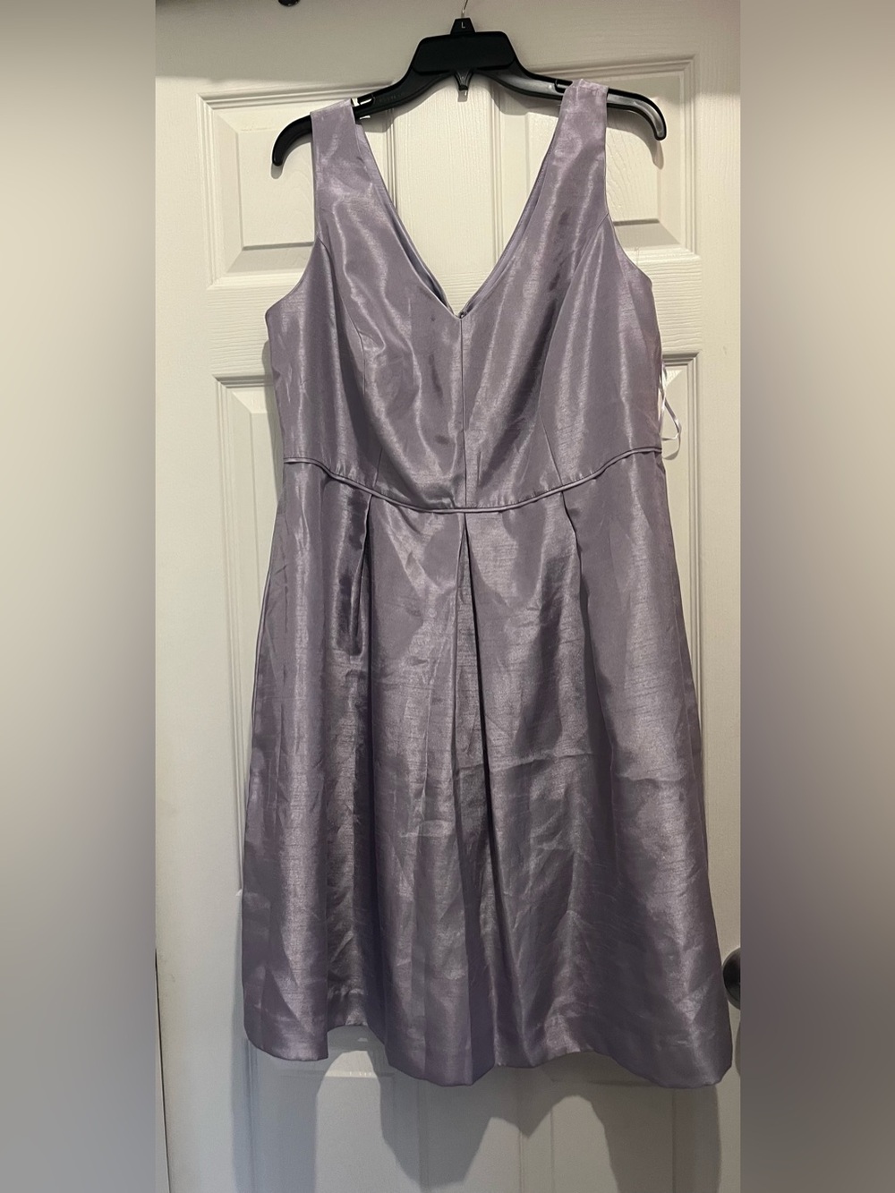 Dress Barn RSVP Bridesmaid Satin-Look Lavender V-Neck Midi Dress size 14